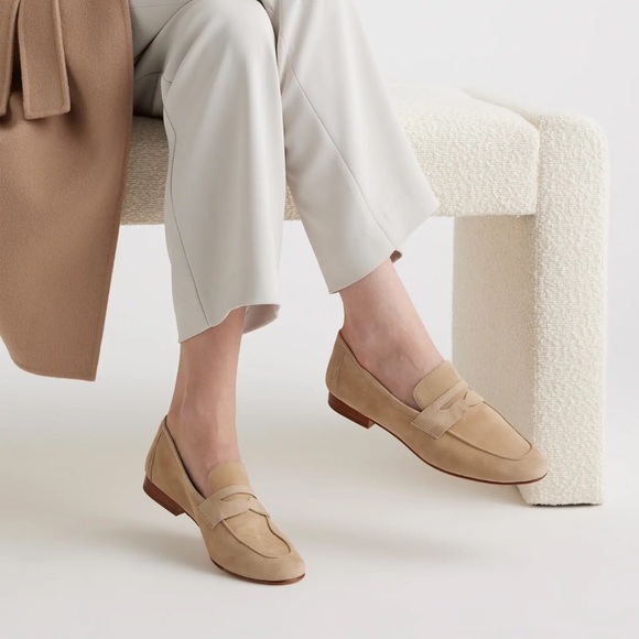Quince Women Italian Suede Penny Loafer Almond 9, NEW in BOX !! Retails $84 - Picture 6 of 6